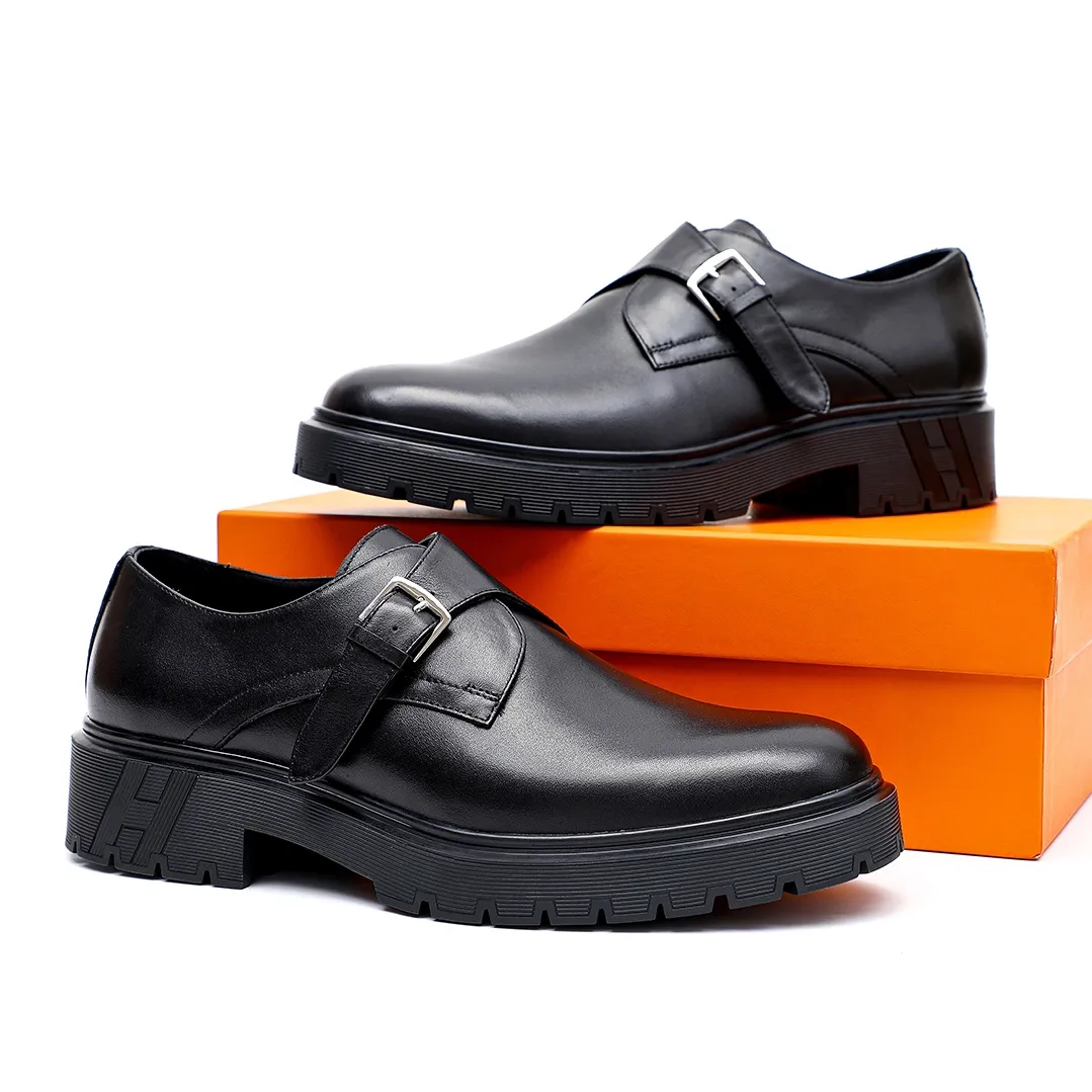 Men's shoes 💰700 💐[HERMES] popular men's shoes counter original items! The world's top brands...Luxury quality...//Fashion and high-end footwear 👍💪🏻...give you a low-key luxury comfort experience👍. The upper is made of pure Italian imported original calfskin. Sweat-absorbent cowhide leather lining. Comfortable and breathable. The original rubber foam light outsole is high-end and classy. Luxurious and noble!! .. OEM factory shipment [Hug] stall.. Original plate. Welcome to taste..39-45 (38.45.46🉑️Customized)
